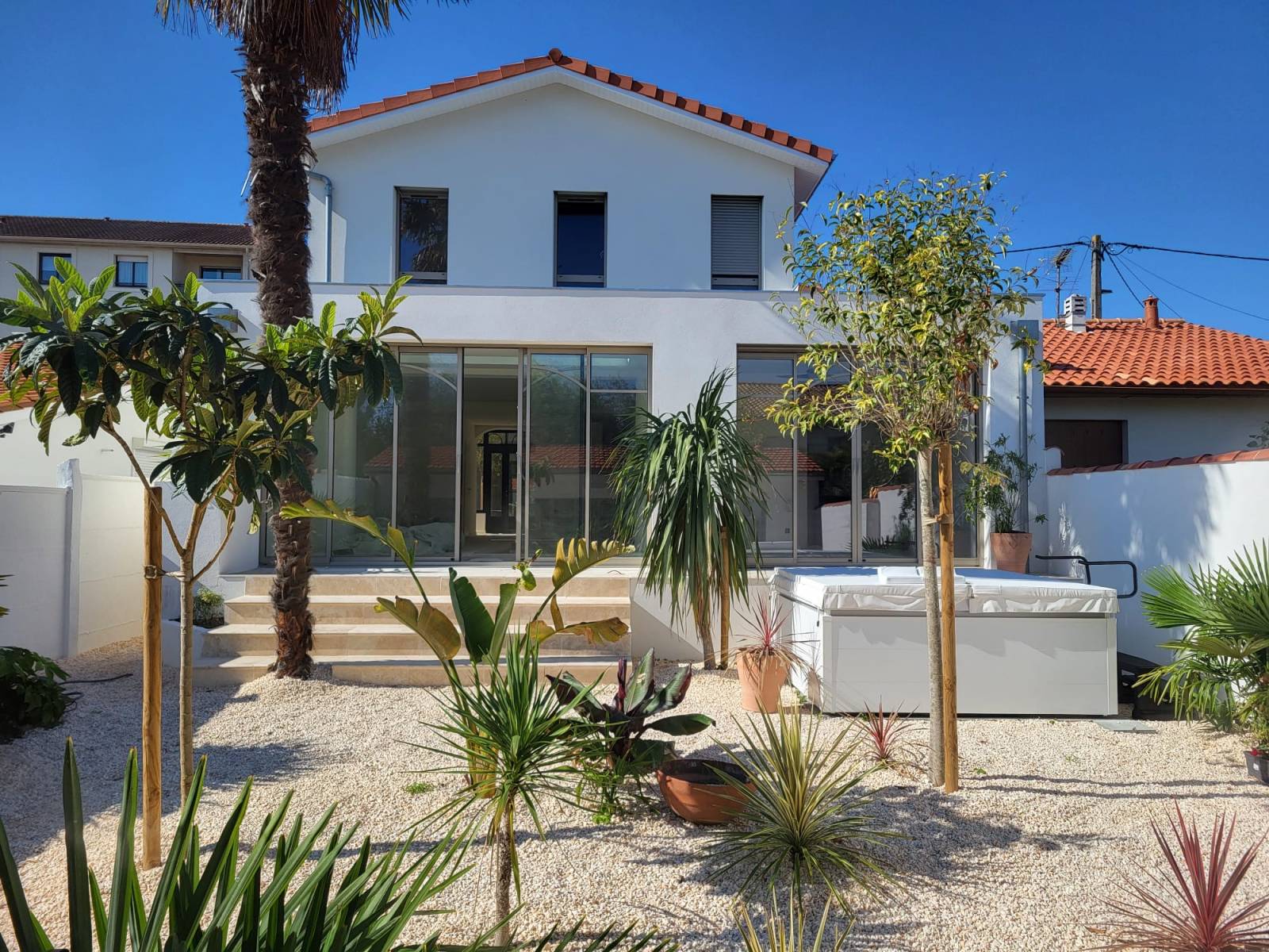 Architecte pour Rénovation complète et extension d’une maison familiale à Bordeaux proche de Mérignac Saint Augustin – Élégance, lumière et harmonie des espaces