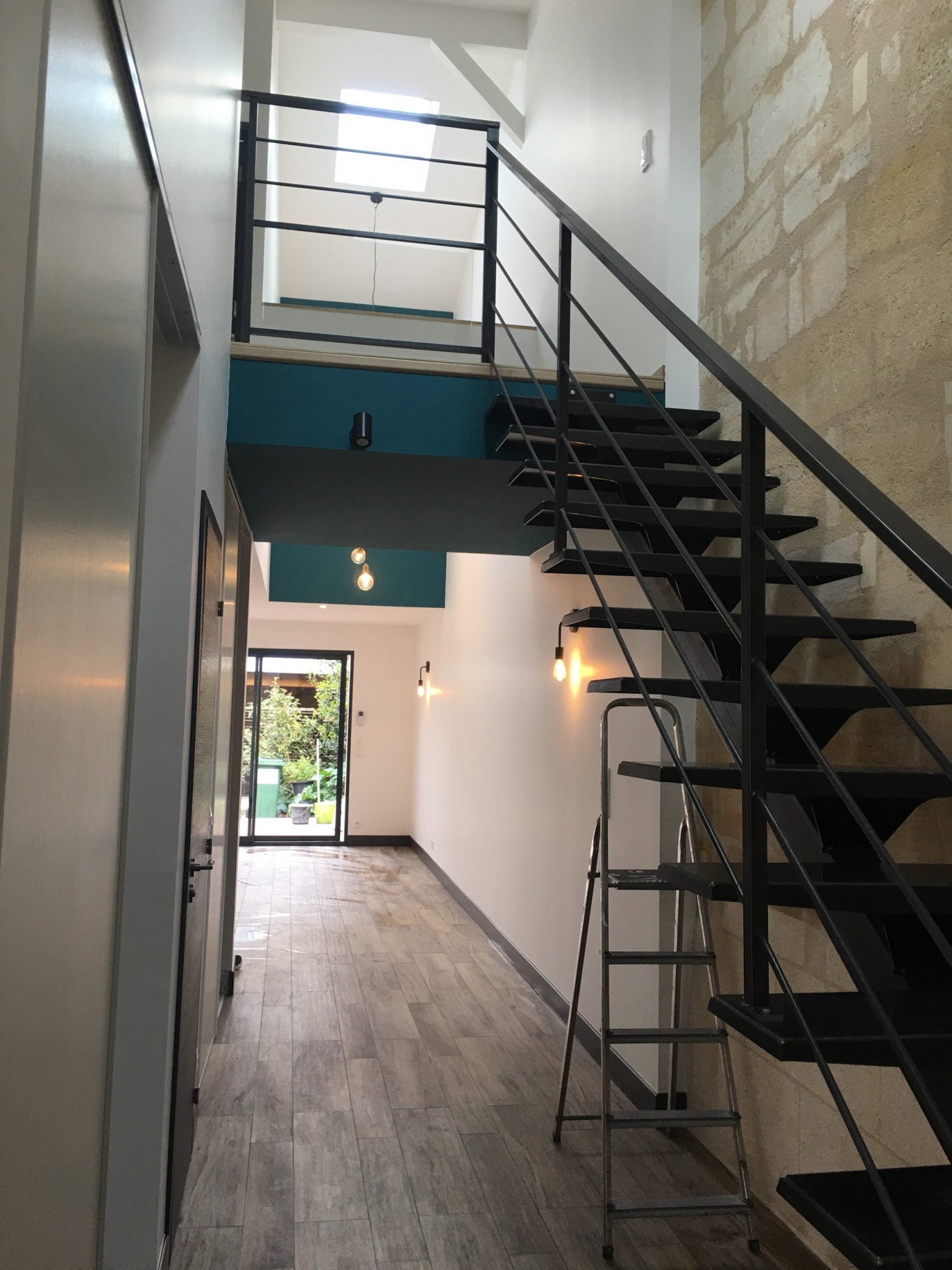 Rénovation et surélévation avec extension d'une échoppe à Bordeaux en Gironde