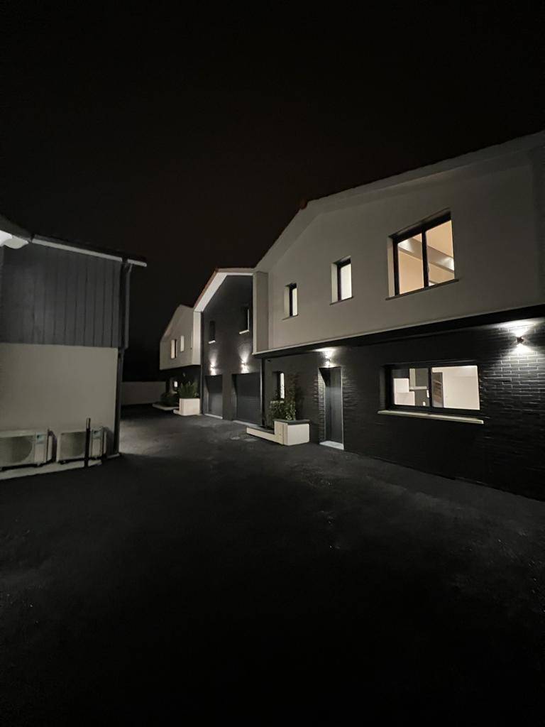 Construction de bâtiments neufs par un architecte qualifié à Villenave proche de Bordeaux en Gironde.