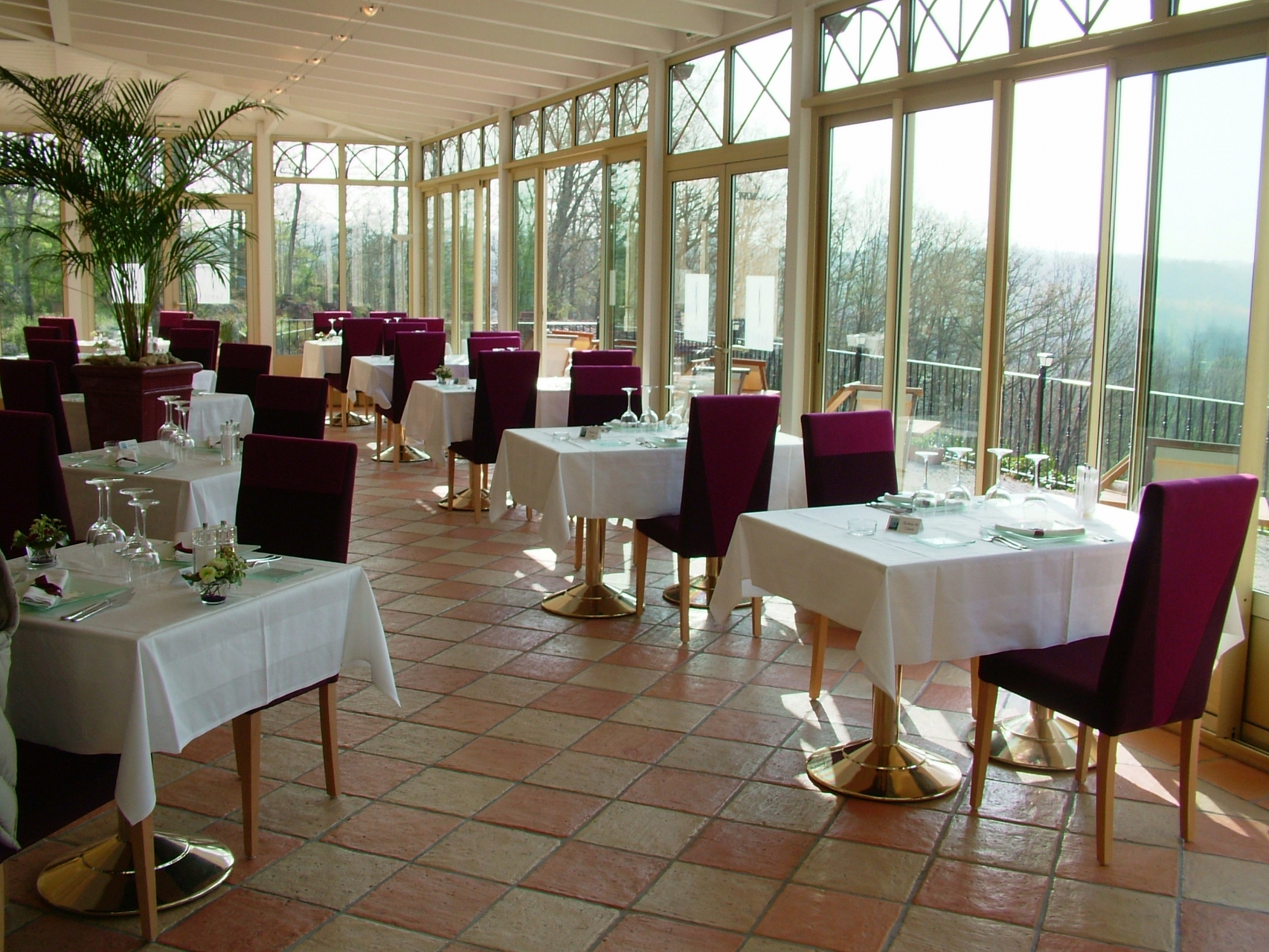 architecte d'intérieur bordeaux salle de restaurant avec verrière atelier