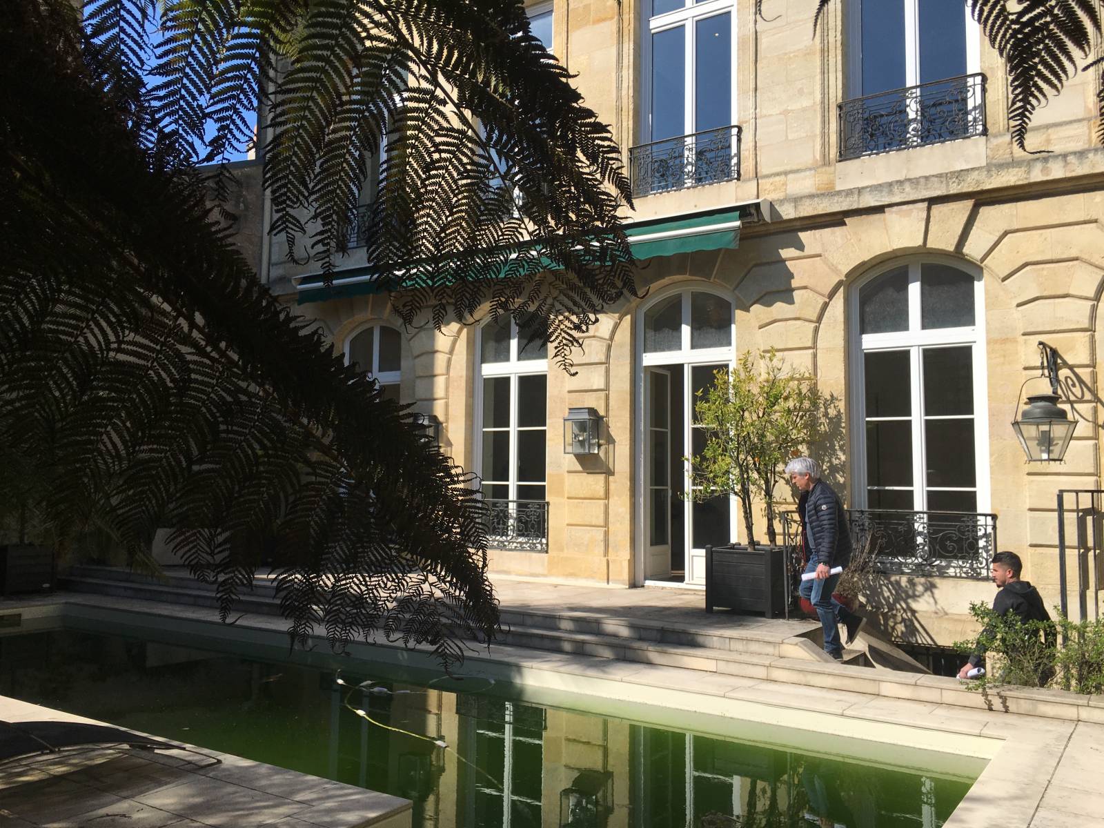 réhabilitation maison ancienne de type échoppe ou maison de ville : Architecte d'intérieur pour prestation haut de gamme Bordeaux quartier Nansouty.