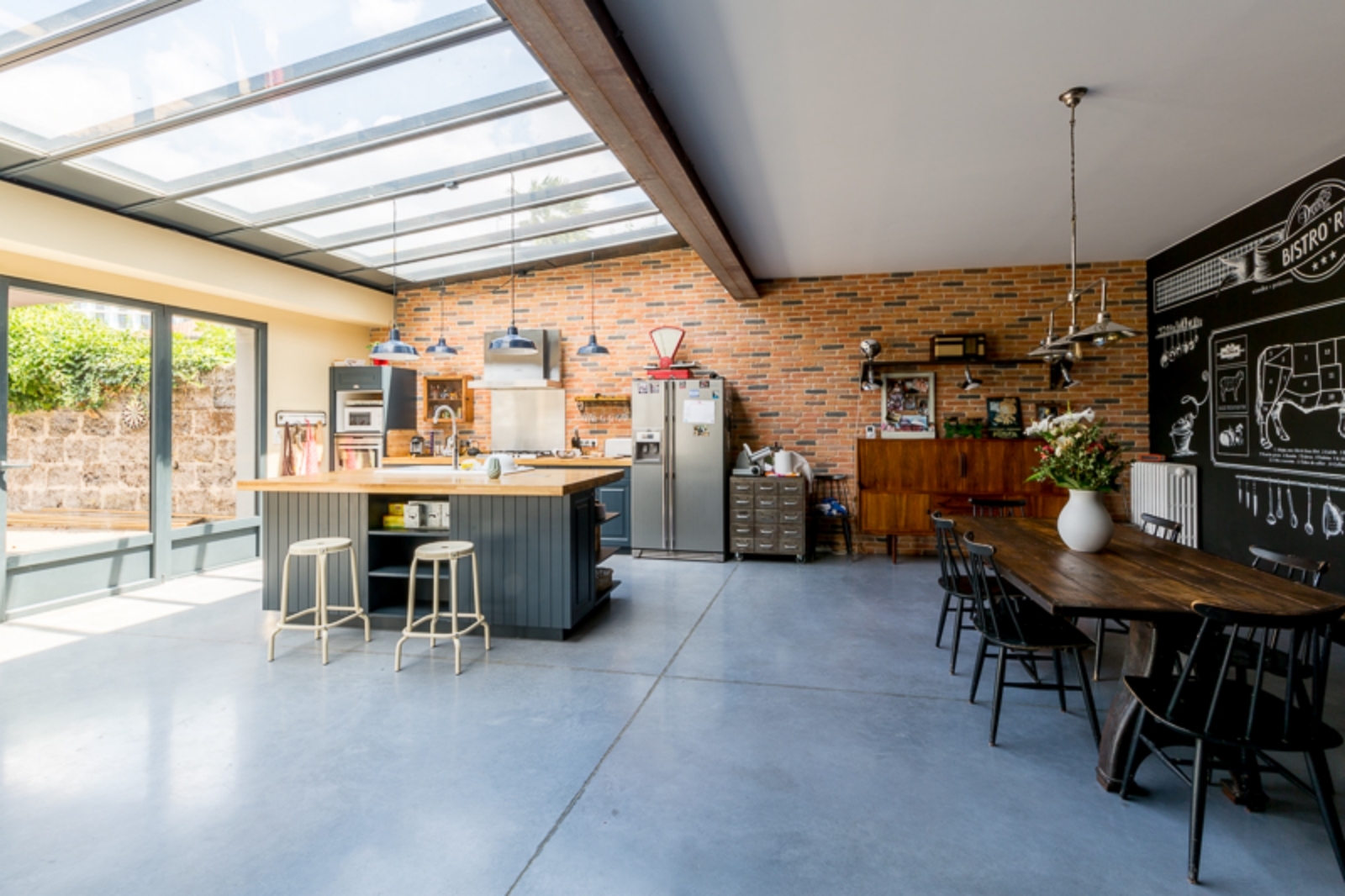 architecte d'intérieur pour rénovation, extension et surélévation à Bordeaux et partout en gironde- cuisine avec verrière et ilot central