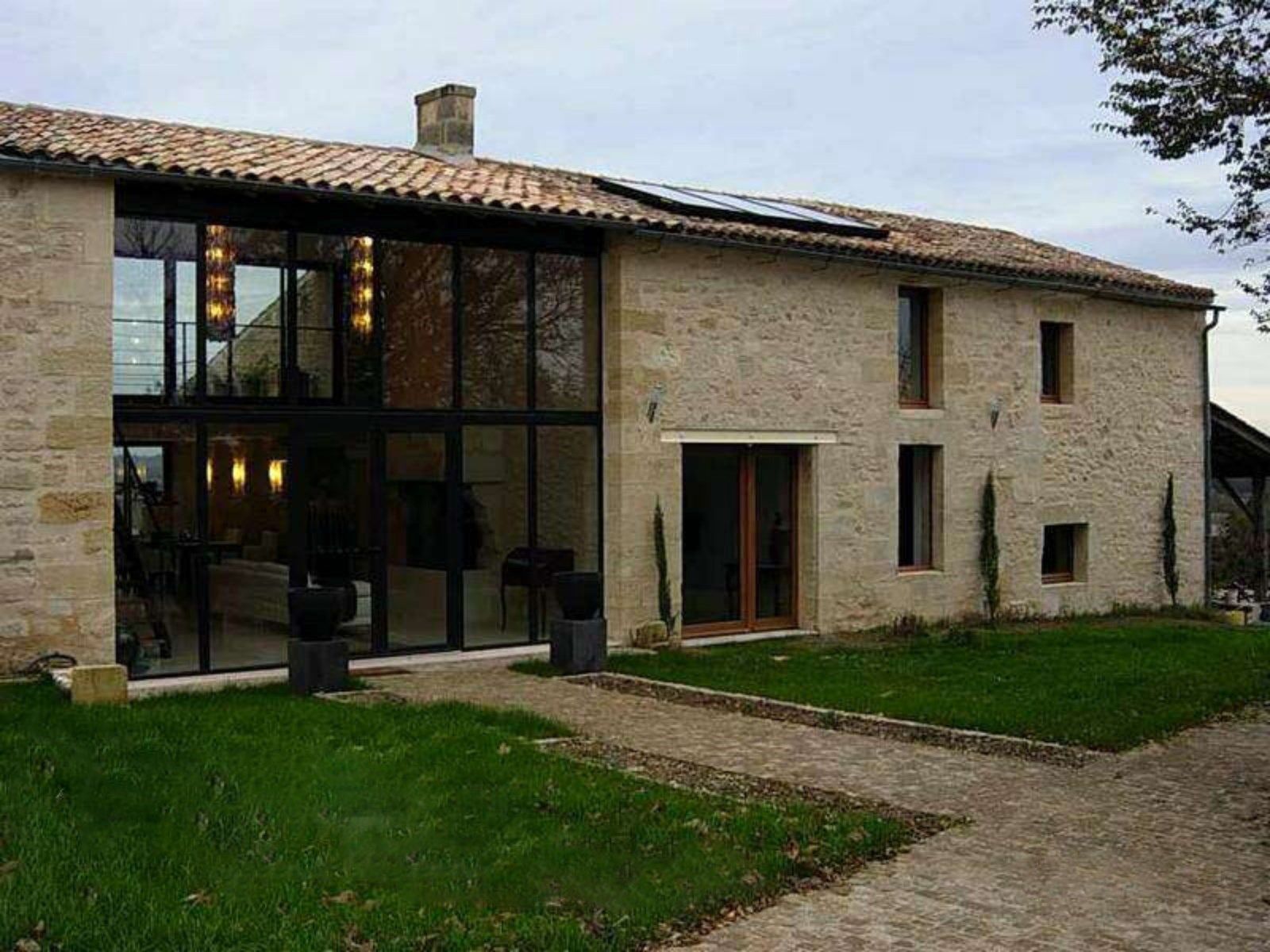 Réhabilitation d'une belle demeure ancienne en pierre à Bordeaux en Gironde 