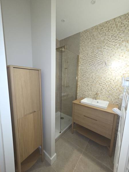 architecte d'intérieur pour rénover appartement de luxe dans immeuble en pierre à Bordeaux