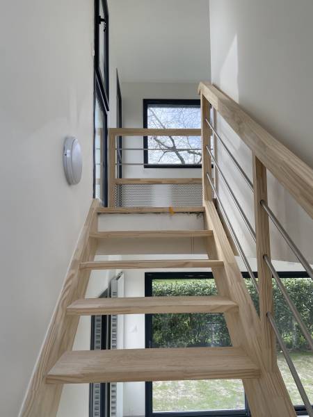 Aménagement de Loft, escalier séjour double hauteur, Architecte d'intérieur pour rénovation maison, appartement, échoppe à Bordeaux metropole et partout en Gironde