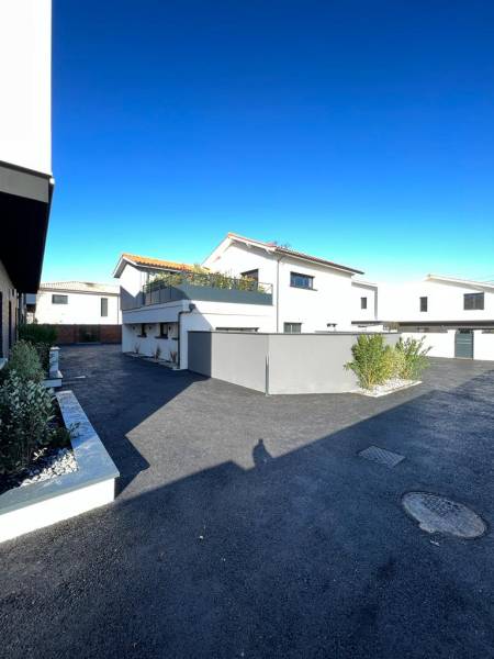 Construction de bâtiments neufs par un architecte à Villenave proche de Bordeaux en Gironde.