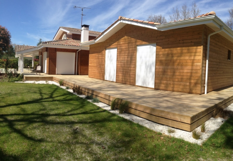 Construction maison ossature bois avec piscine  à Cestas proche de Bordeaux