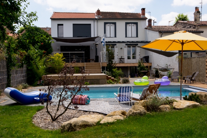 architecte d'intérieur pour rénovation, extension et surélévation maison à Bordeaux et partout en Gironde- construction piscine avec terrasse en bois