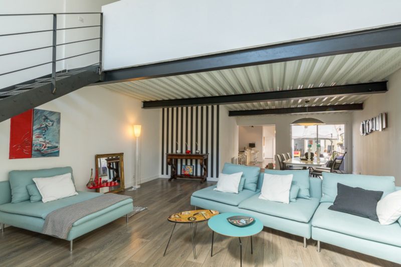 Construction et surélévation d'une habitation spacieuse à Bordeaux en Gironde 